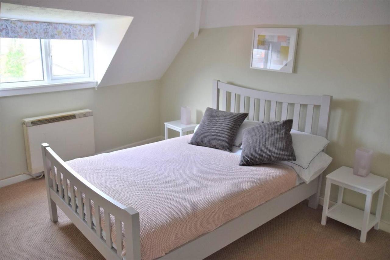 Charming 3-Bed Apartment In Talgarth Powys Brecon Extérieur photo