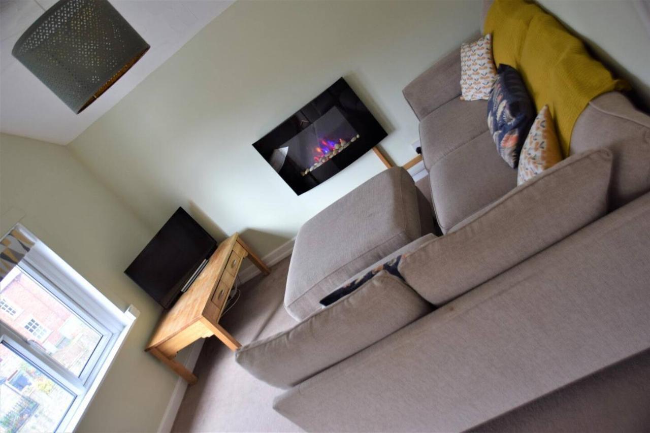 Charming 3-Bed Apartment In Talgarth Powys Brecon Extérieur photo