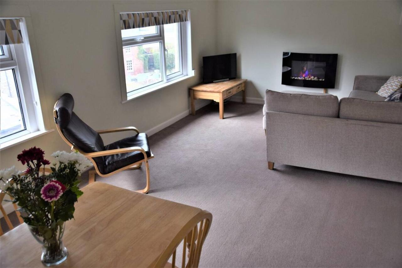 Charming 3-Bed Apartment In Talgarth Powys Brecon Extérieur photo